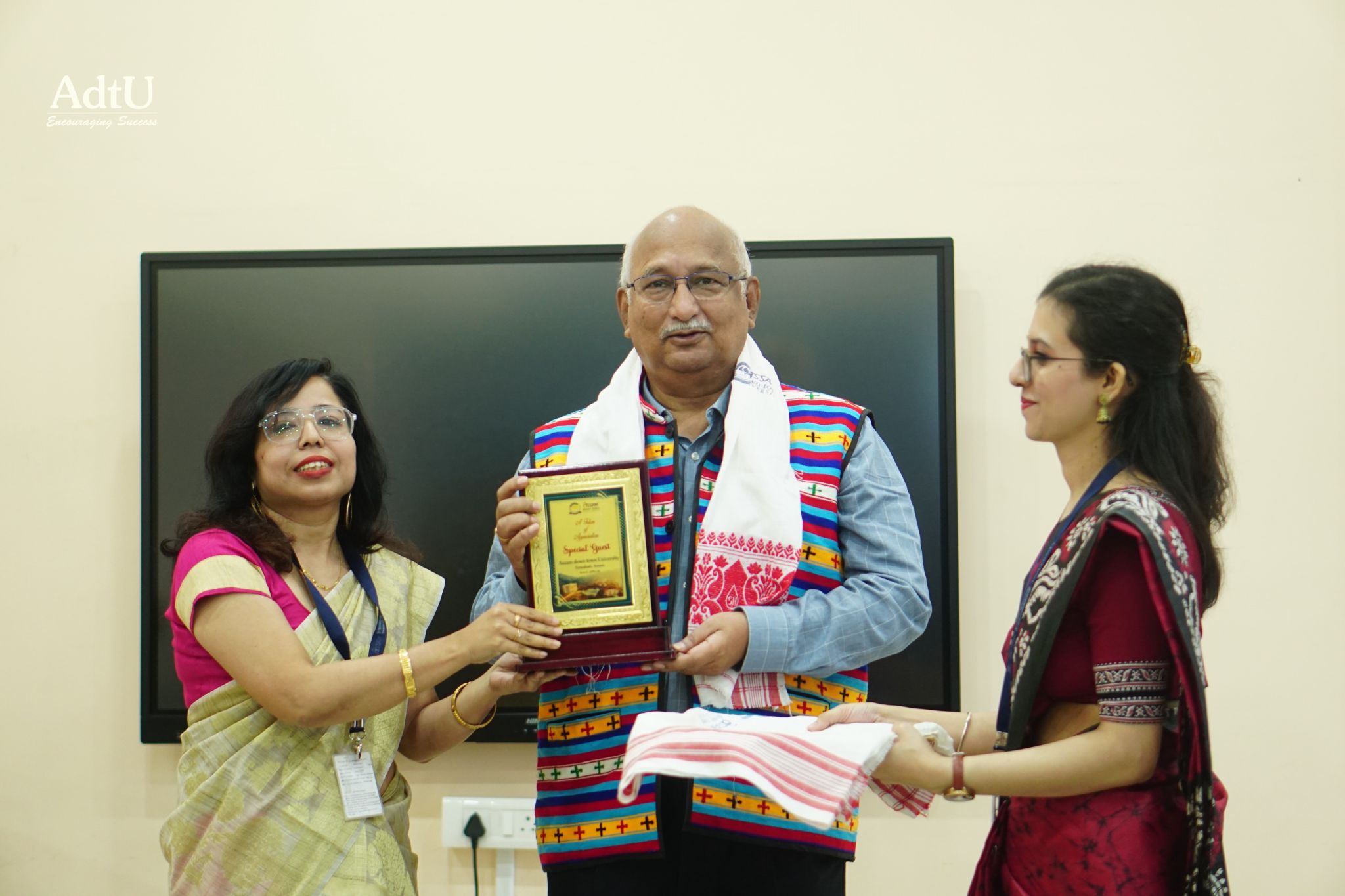 Interactive visual storytelling workshop boosts cr...