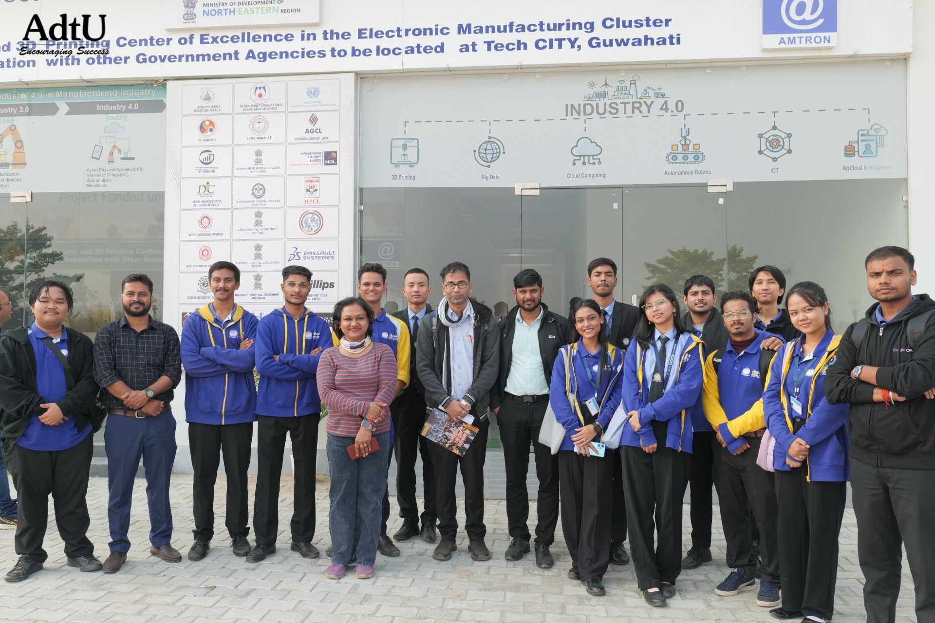 Students Gain Hands-On Industry Exposure in Field-...