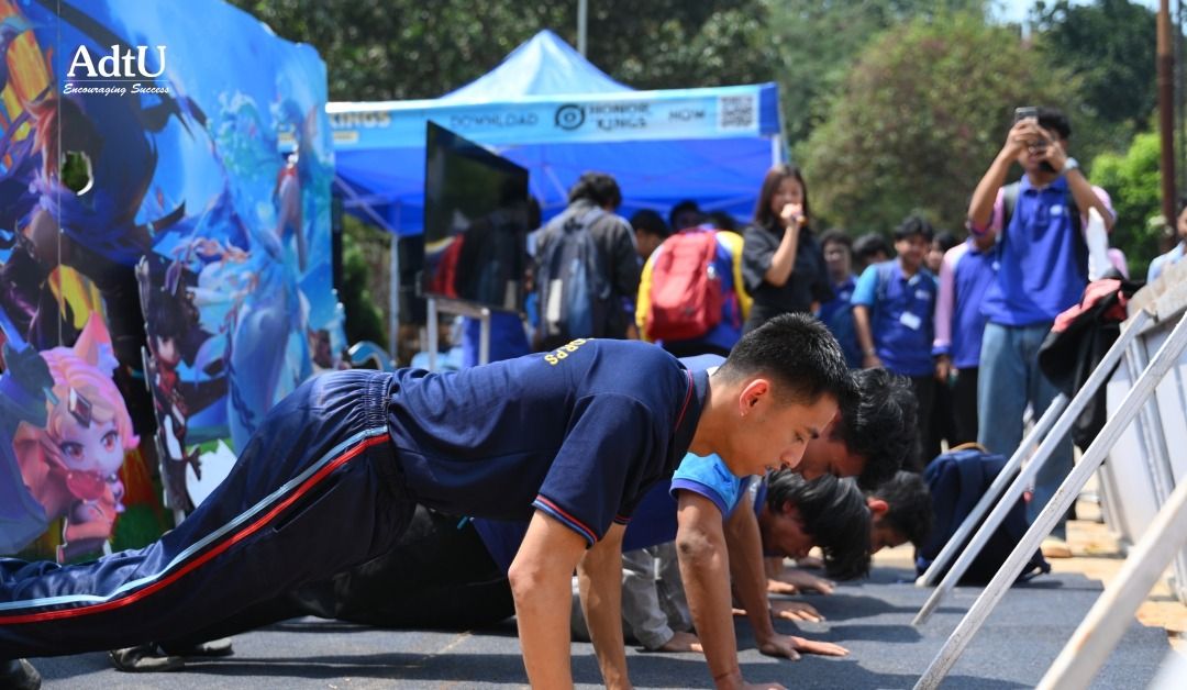 HOK Caravan esports event engages students with co...