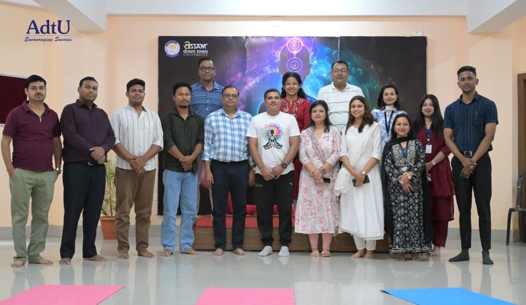 Om Yoga & Meditation Club Organizes “Mindful Pow...
